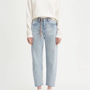 Levi's Premium Barrel Crop Jeans Light Wash 29